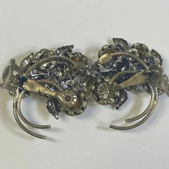 STAR-SIGNED VINTAGE CLIP ON EARRINGS. SILVER LEAVES 🍃 - Picture 7 of 8